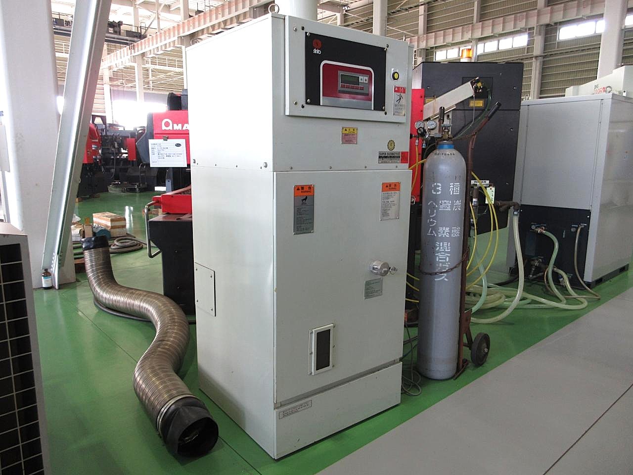 LC-2012C1NTの集塵機斜めから