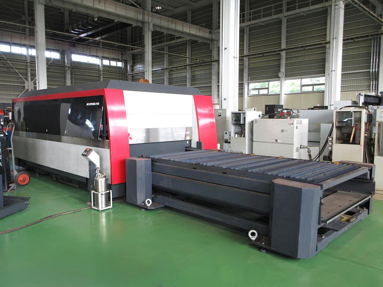 ML3015NX-F40パレットチェンジャー側