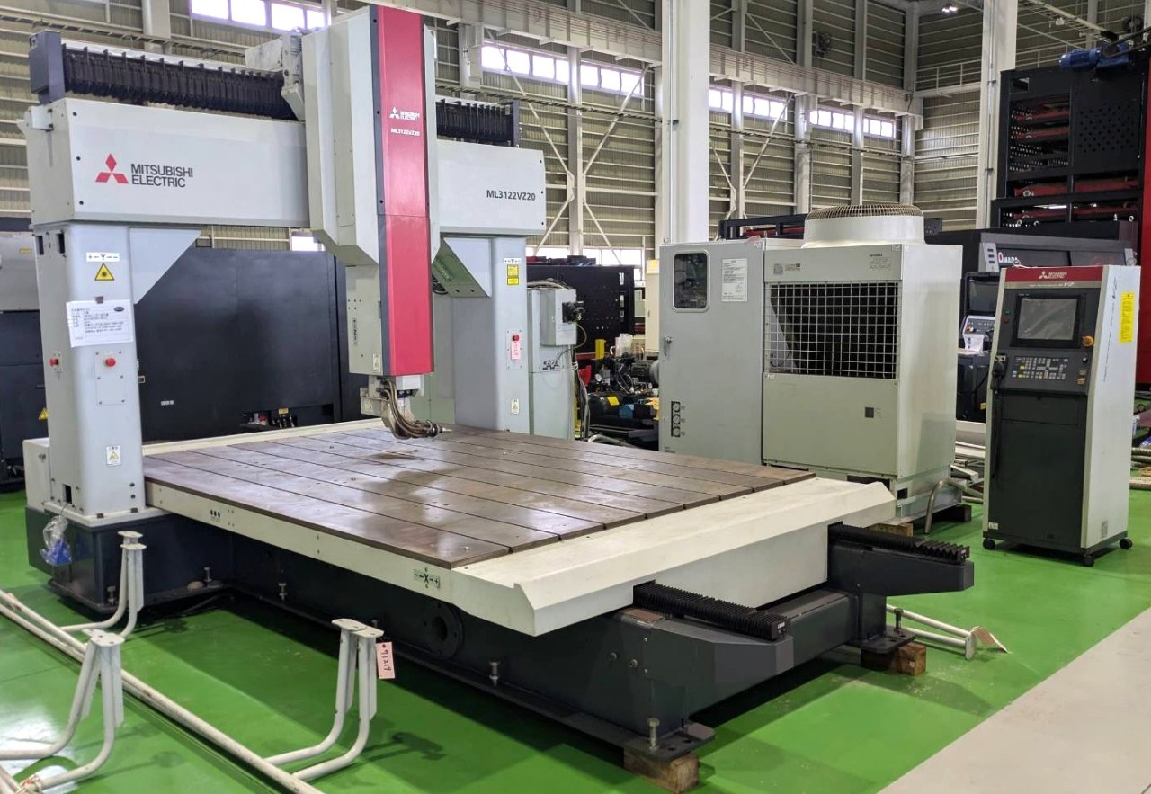 ML3122VZ20-20CF3の本体正面左から