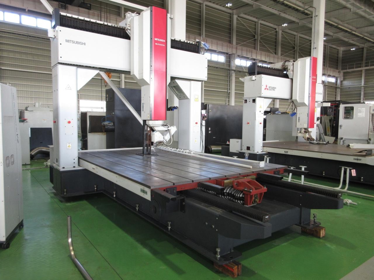 ML3122VZ10-20CF3本体正面左から