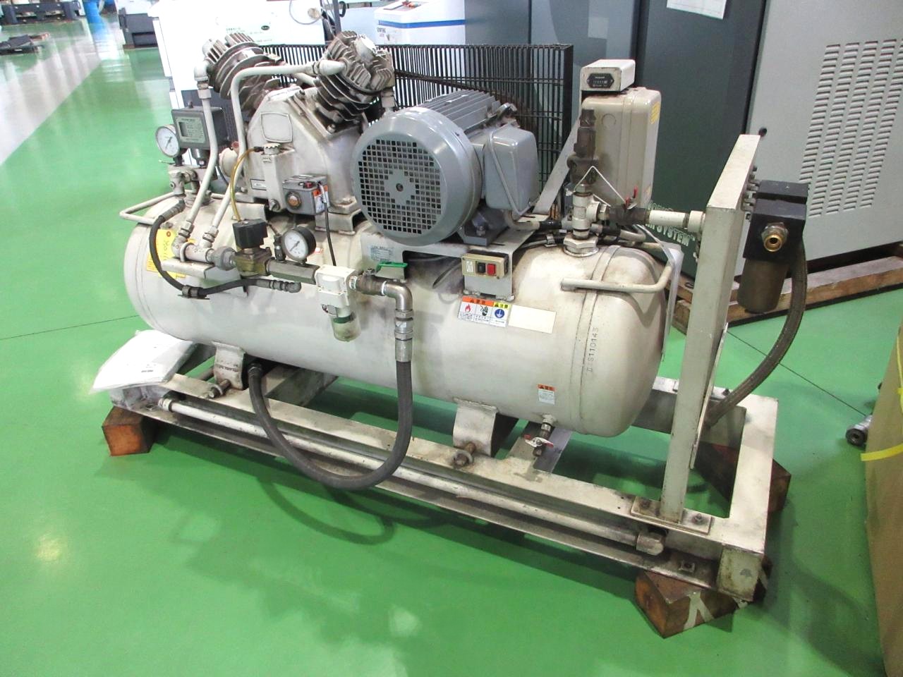 GBH7548A-41本体正面右から