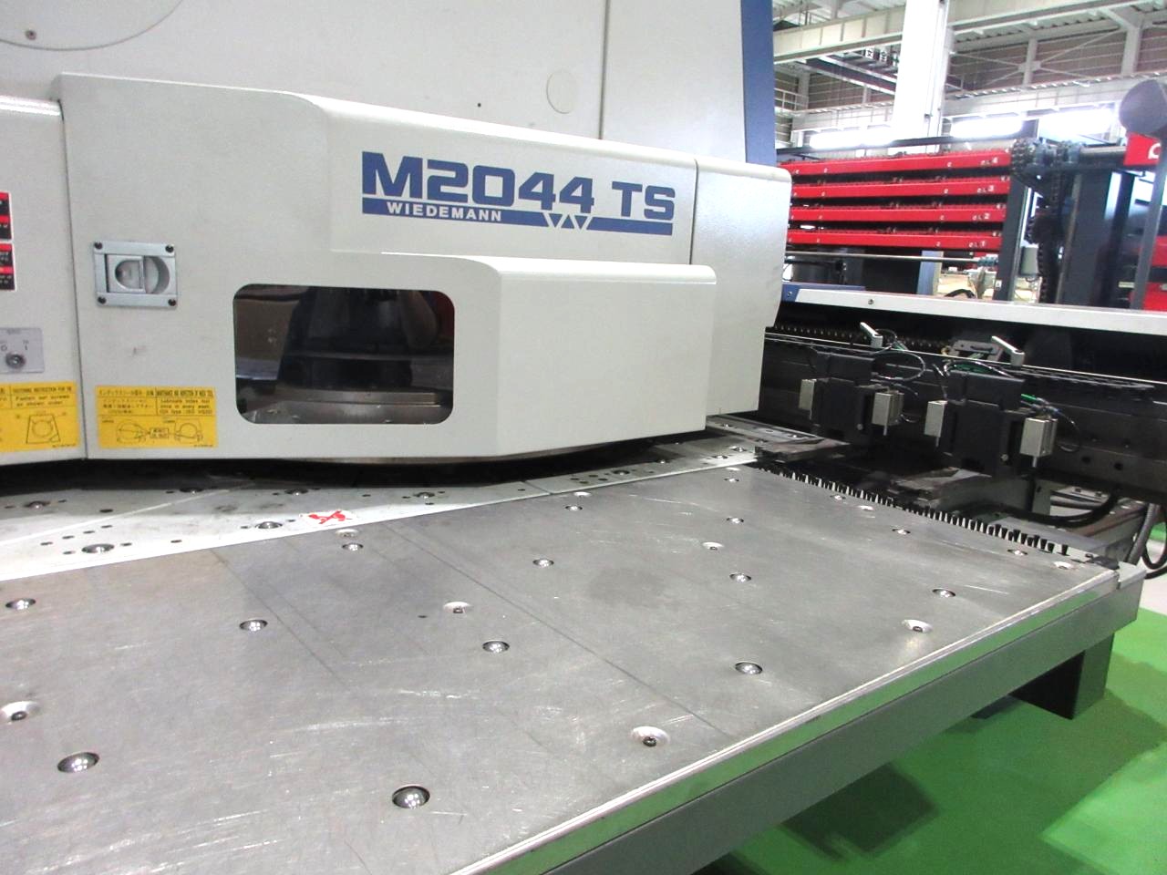 MOTORUM-2044TSのテーブル