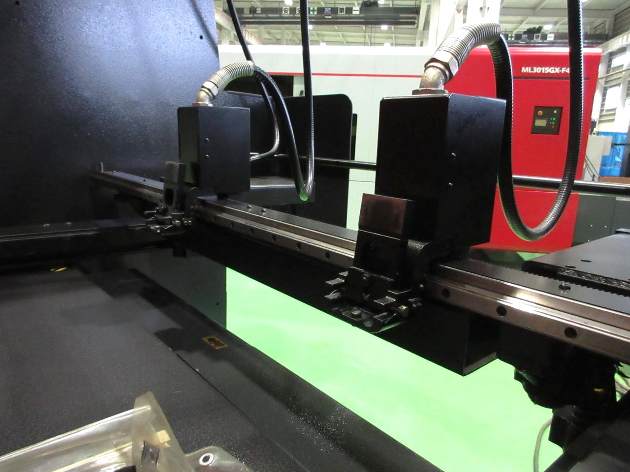 FBDⅢ-8020NTのバックゲージ突き当て