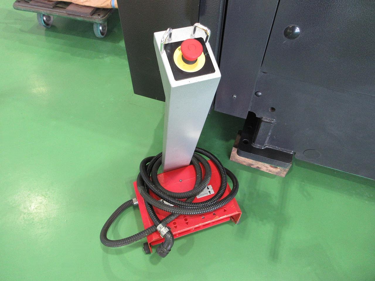 HD-5020NTのフットスイッチ