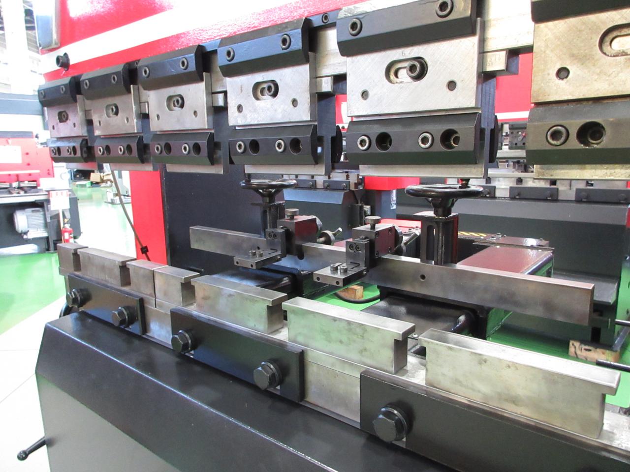 RG-25の中間板・ダイホルダー