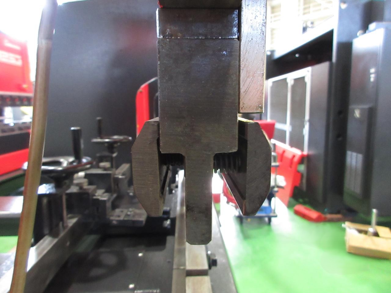 RG-25の中間板側面