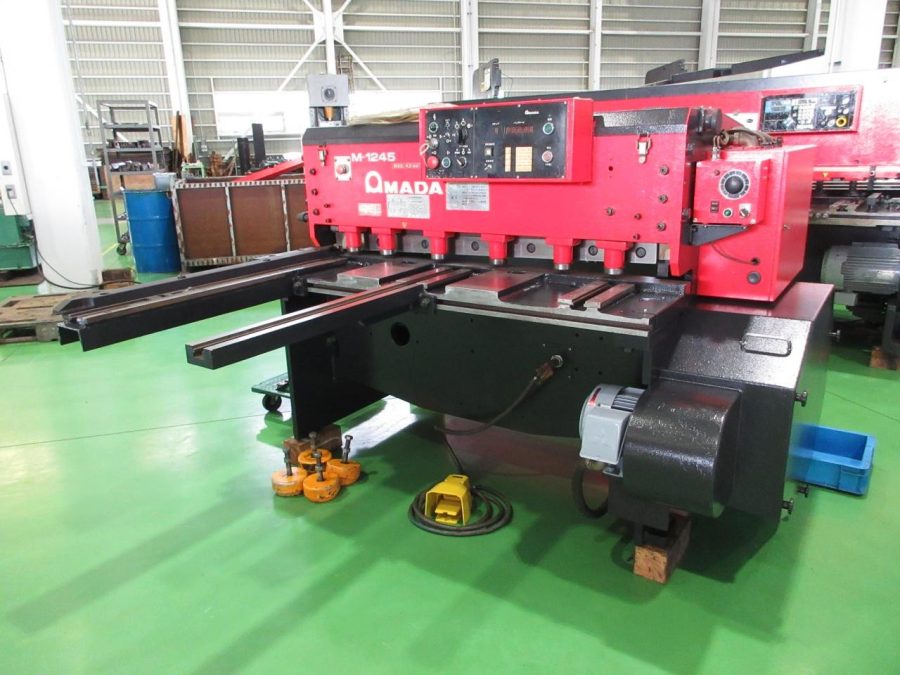 M-1245正面右から