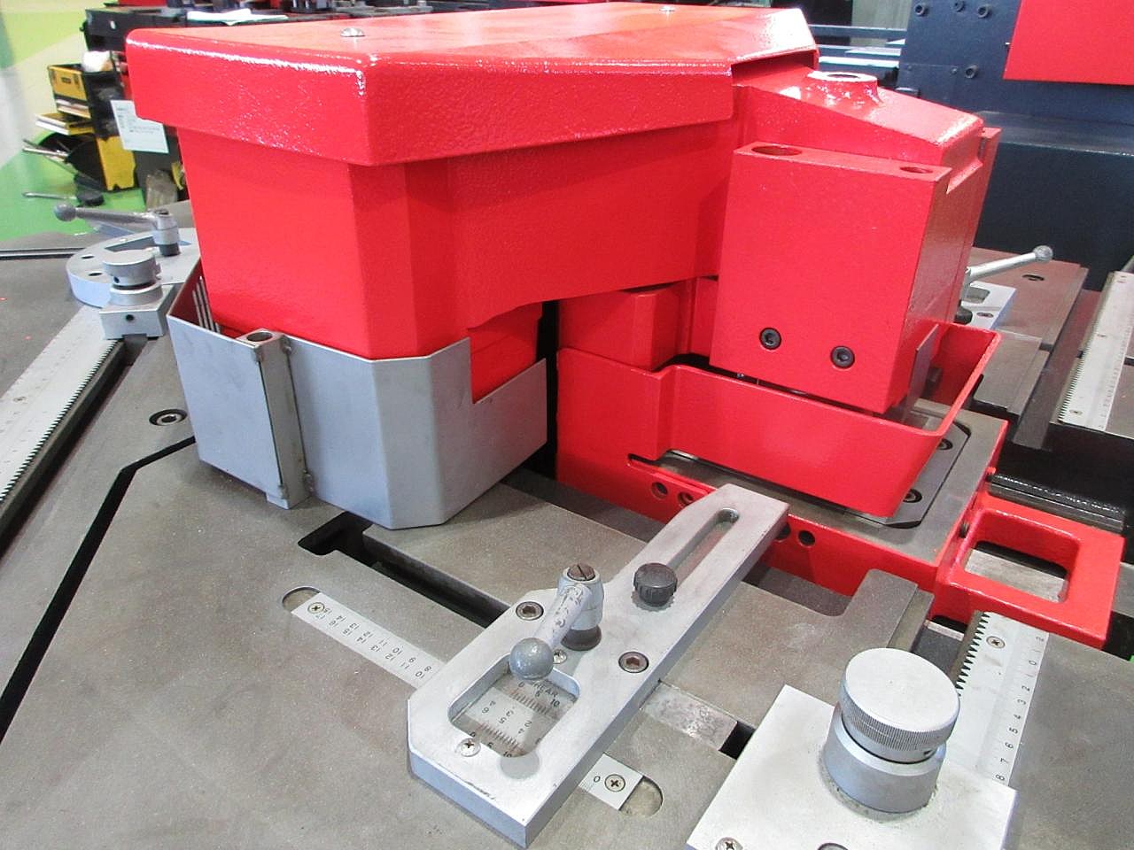 CSW-250のエッジノッチ部