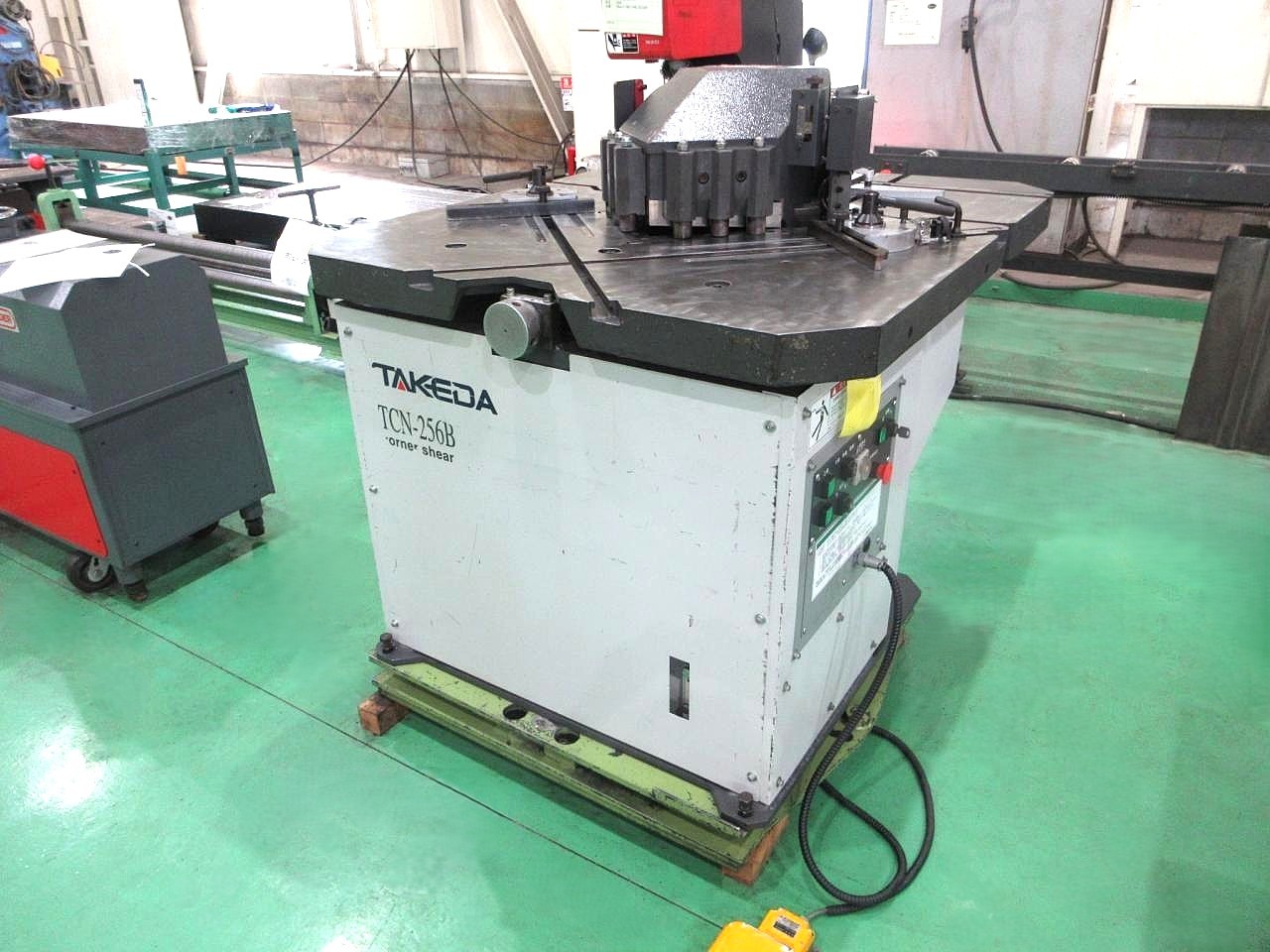 TCN-256B正面右から