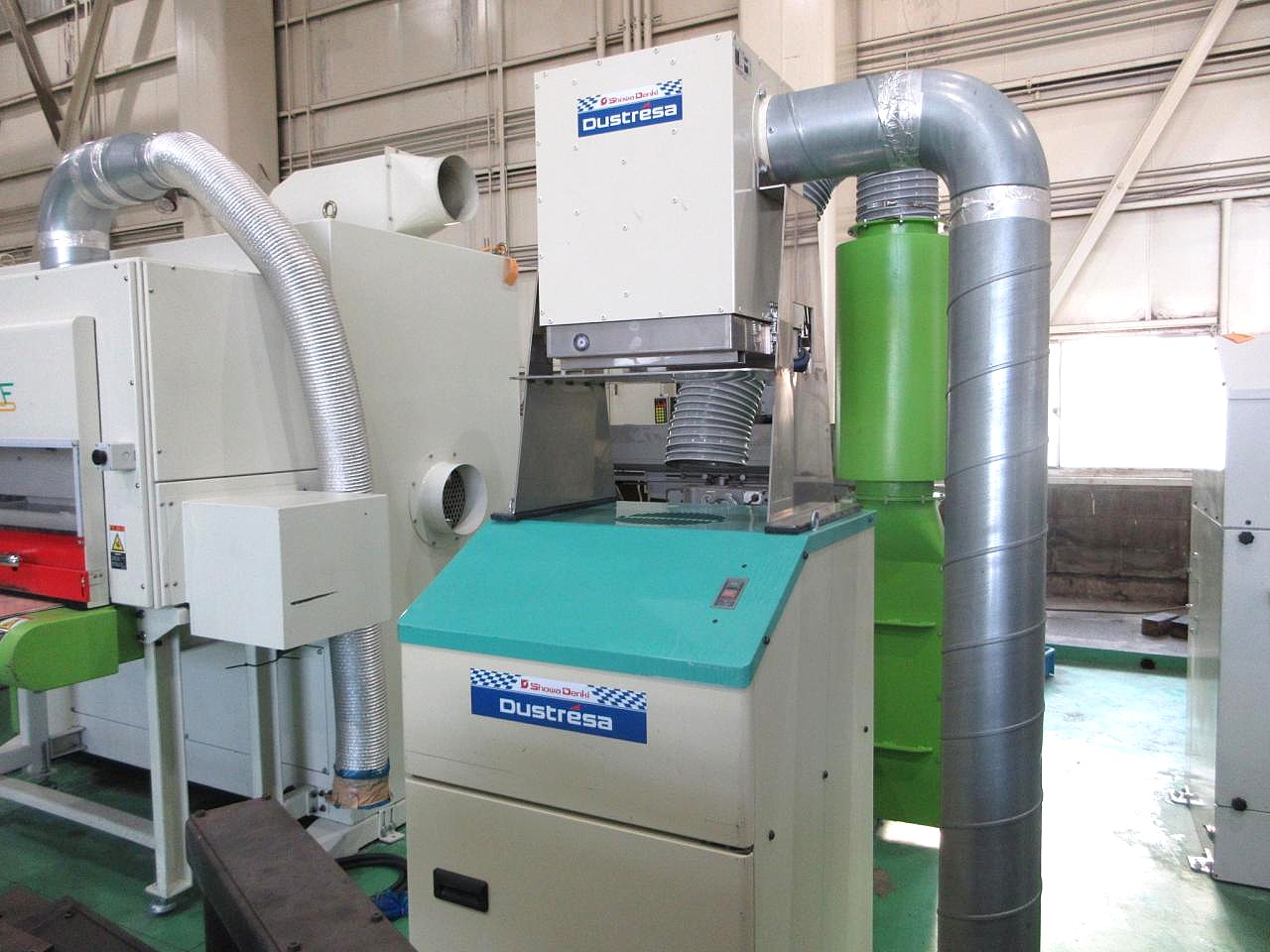 AuDeBu1002MPF付属の集塵機CFA-H240アップ