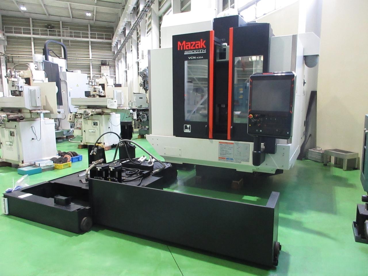 VCN-430A正面右から