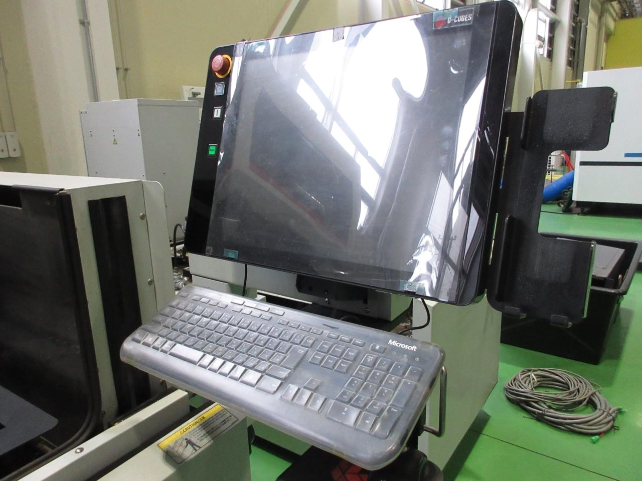 MV2400SのNC操作盤