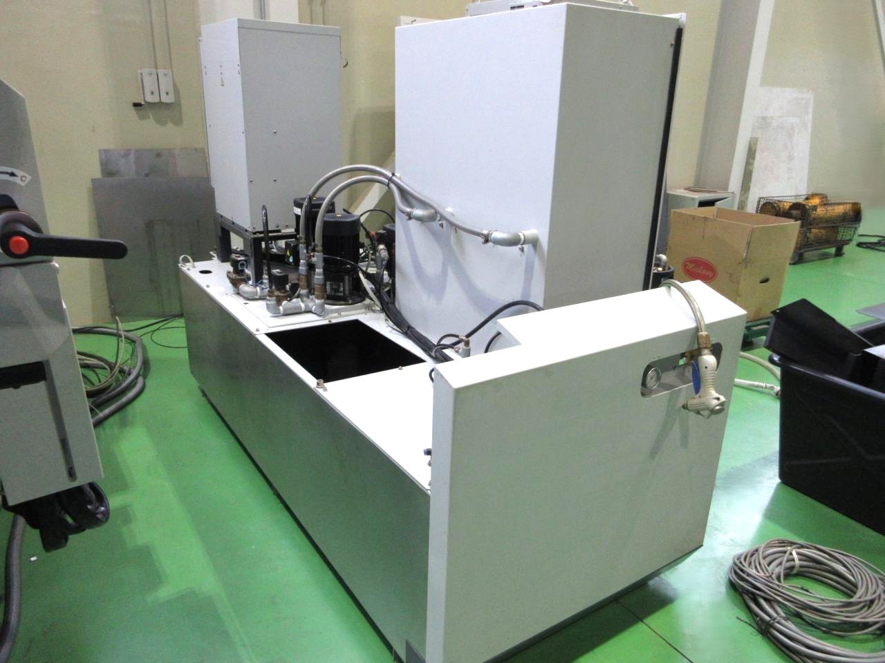 MV2400Sの付属品背面