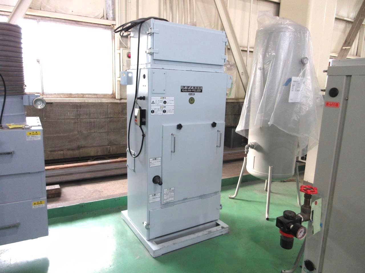 VNA-15正面左から