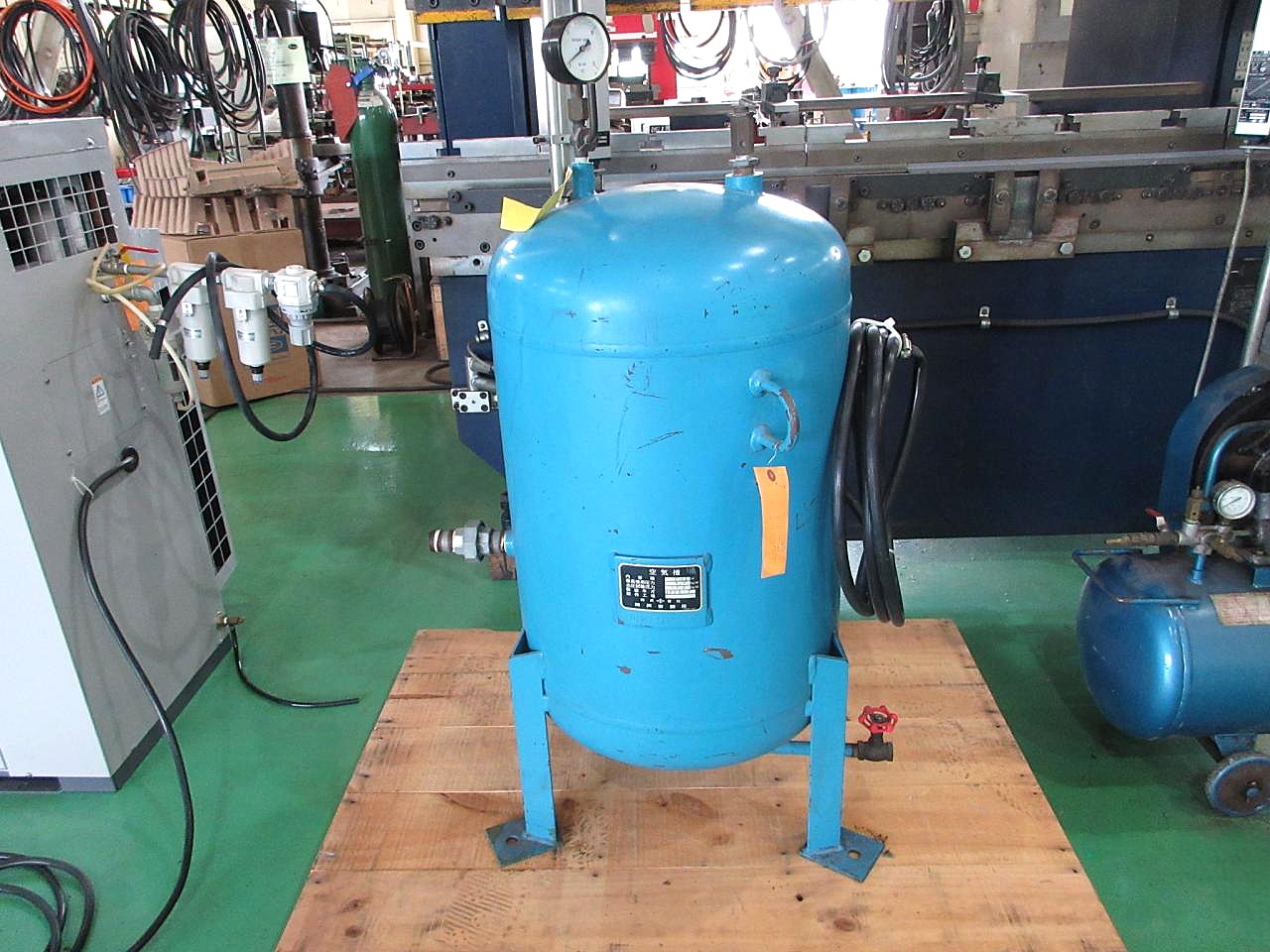 エアータンク正面