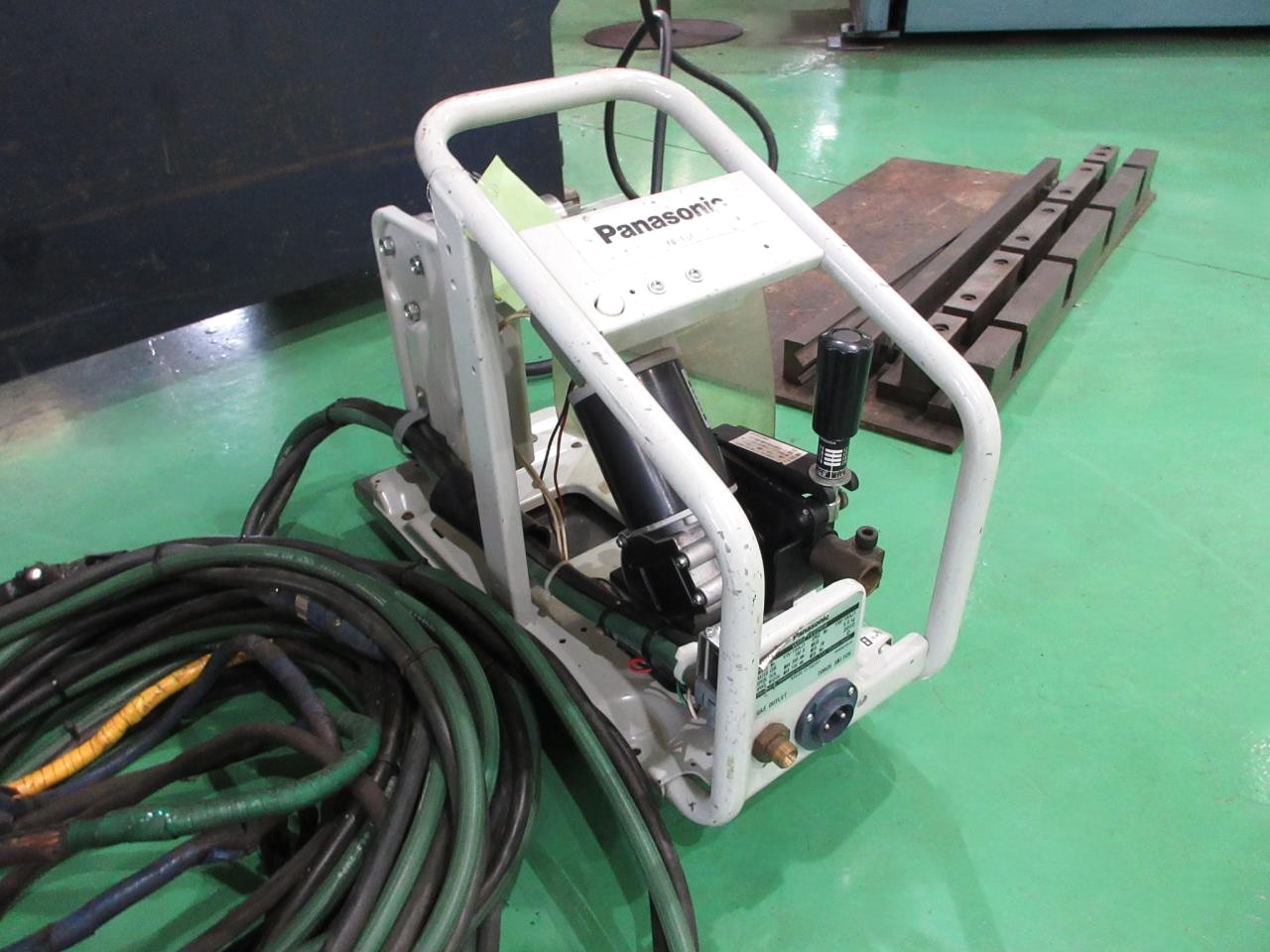 YD-190SL7付属のワイヤ供給装置