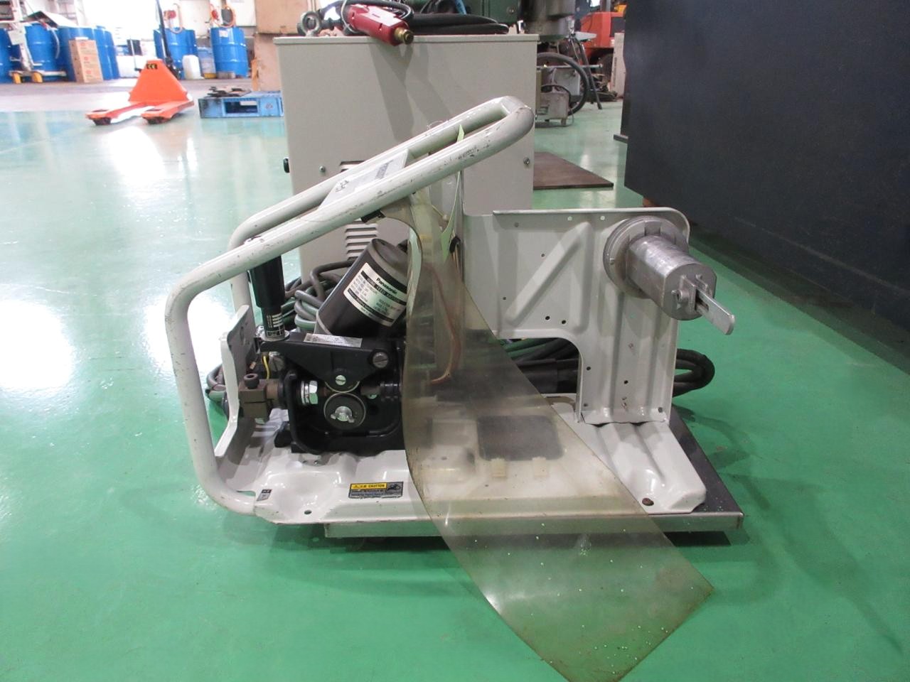 YD-190SL7付属のワイヤ供給装置の側面