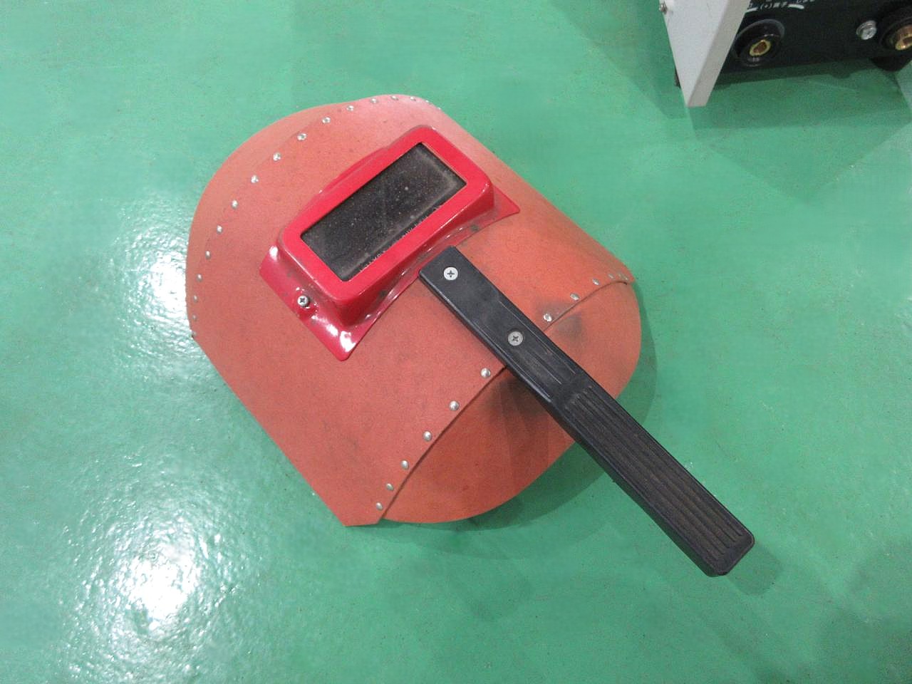 YC-200BR1付属の手持ち溶接面