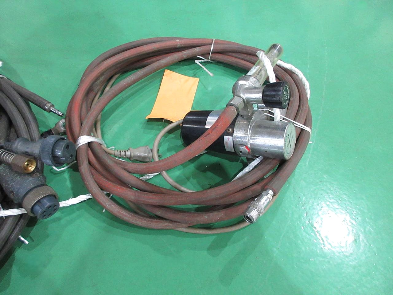 YD-190SL6付属のレギュレータ
