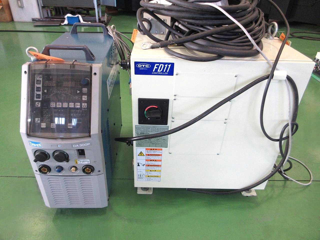FD-V6Lの制御盤・溶接機